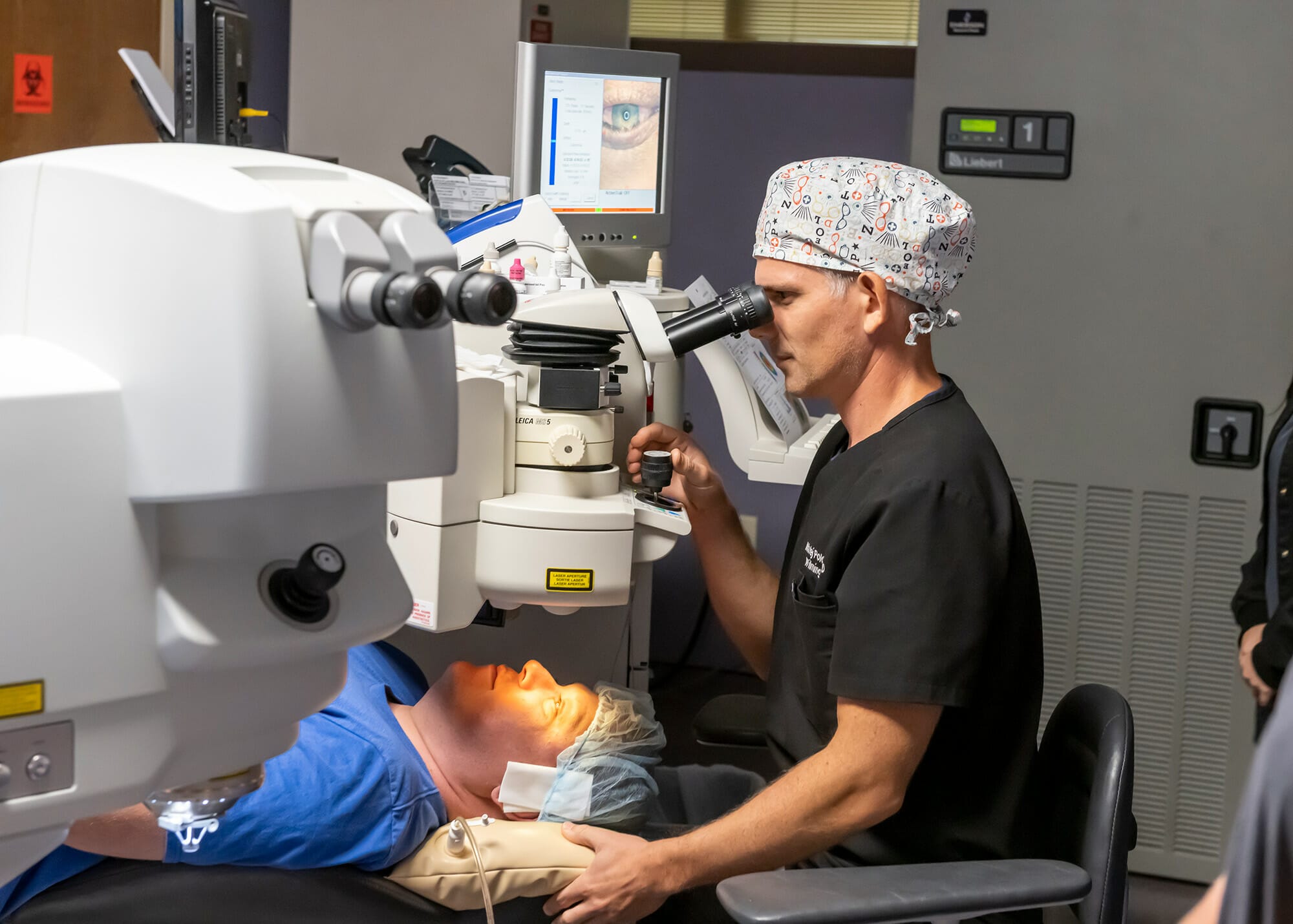 Dr. Matej Polomsky performing Randy's LASIK eye surgery